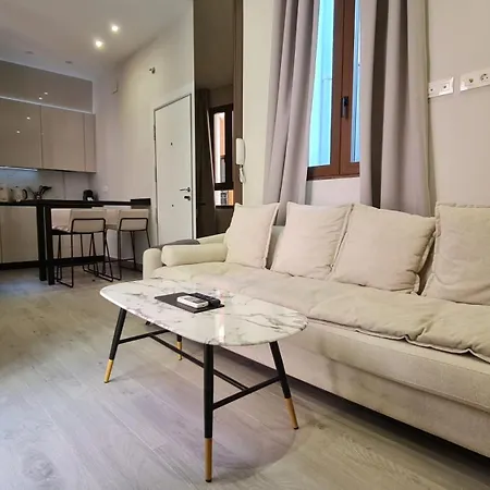 Suspiro 202 Elegant Suite-3
